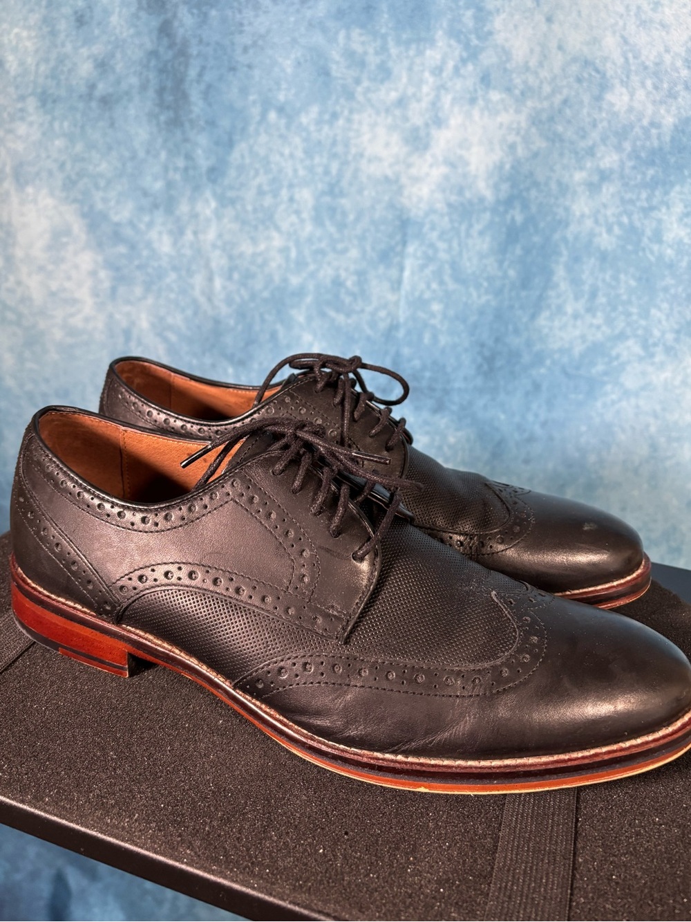 Johnston & Murphy Black Leather Wingtip Oxfords – Men’s 9M